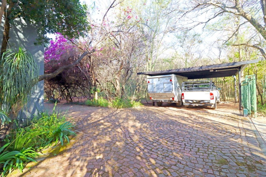 4 Bedroom Property for Sale in Hartbeespoort North West
